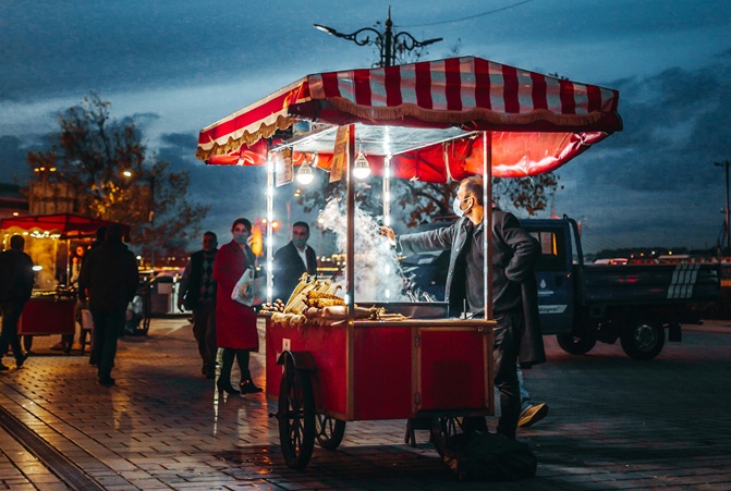 Gourmet street food experience in a lively historic neighborhood